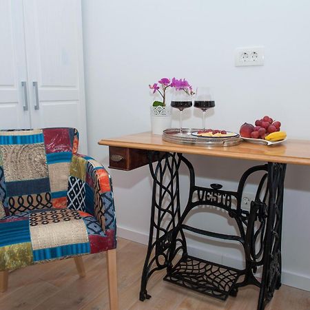 Bed and Breakfast Sobe Bile Pag Town Exterior foto